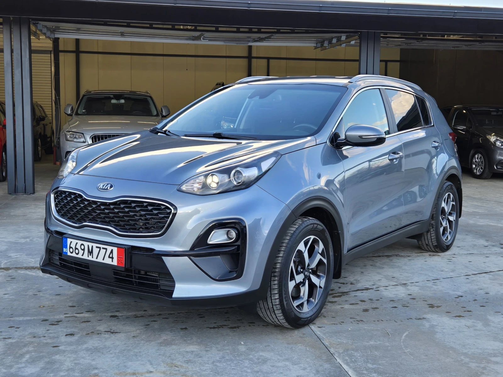 Kia Sportage 1.6 CRDI / DCT / Facelift / 139000km - изображение 3