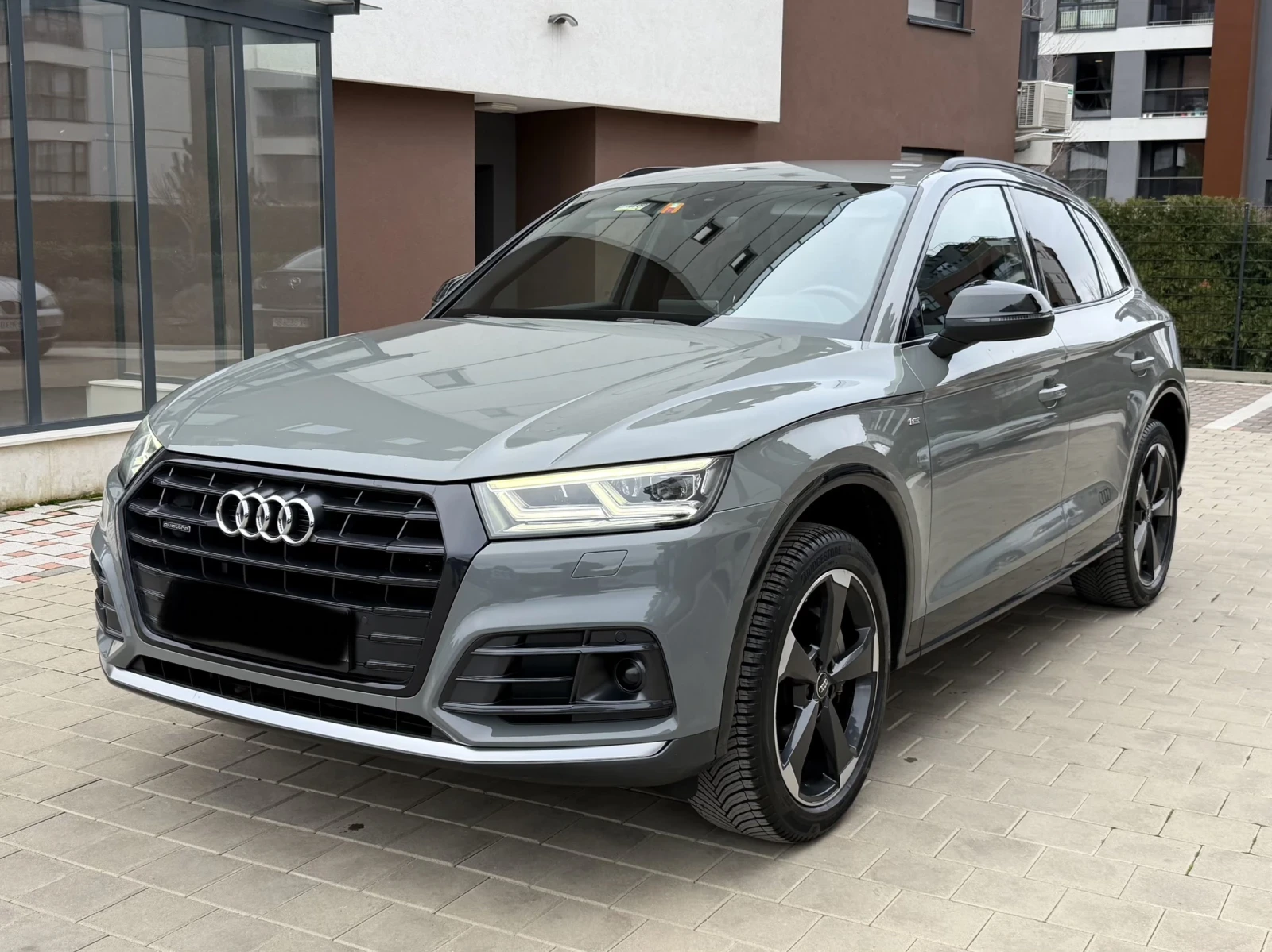 Audi Q5 S-Line Plus/Quattro/2.0TDI | Mobile.bg � ����������� 1