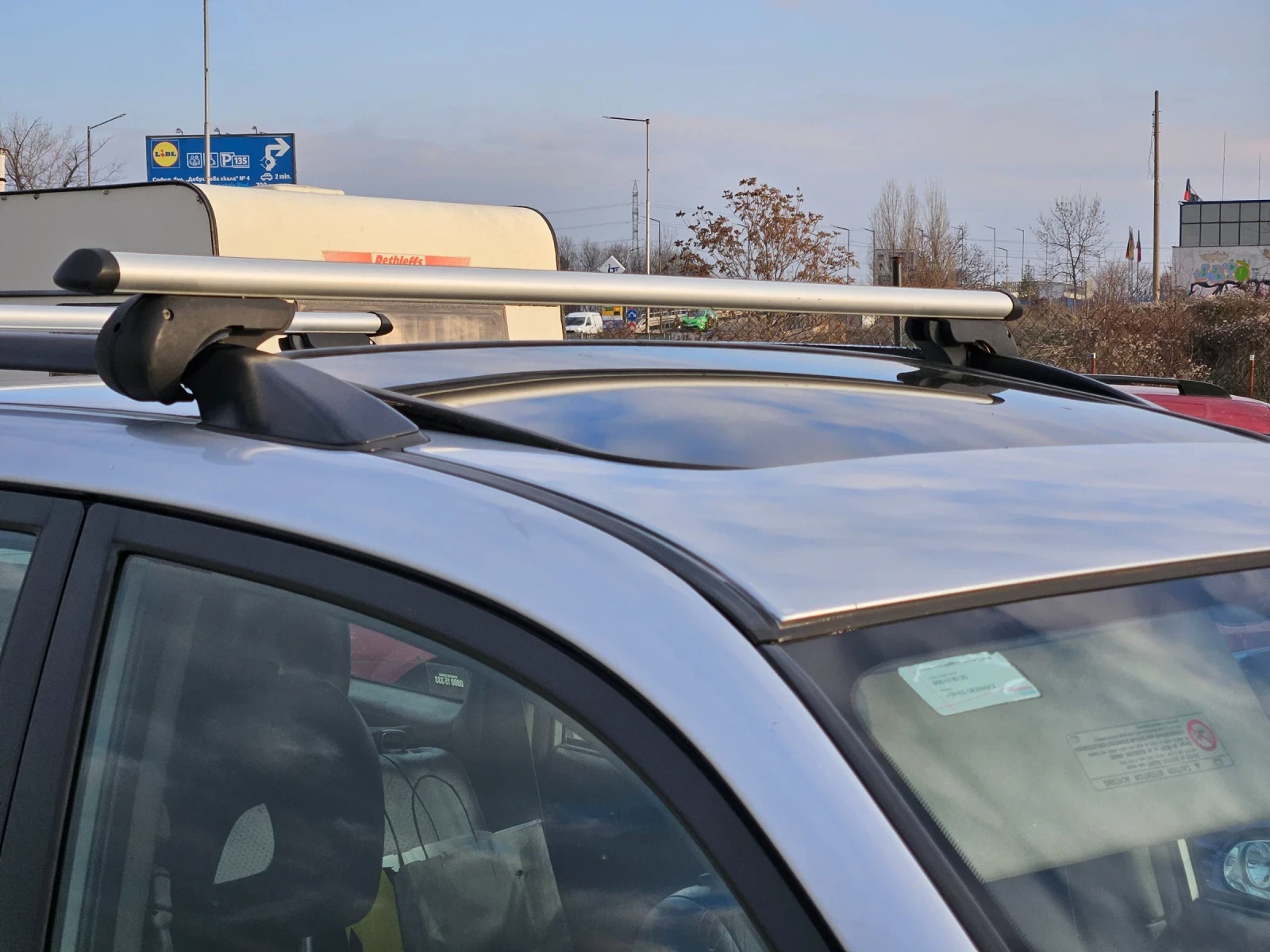 Toyota Rav4 2.0 D4D НАВИ. ТЕГЛИЧ КОЖА СТЪКЛЕН ТАВАН - изображение 5