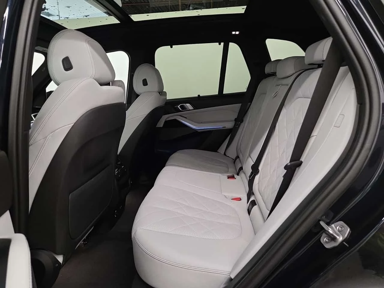 BMW X5 XDRIVE40I| LASER| HUD| PANO| 360CAM| 2 КЛЮЧА, снимка 13 - Автомобили и джипове - 54650145