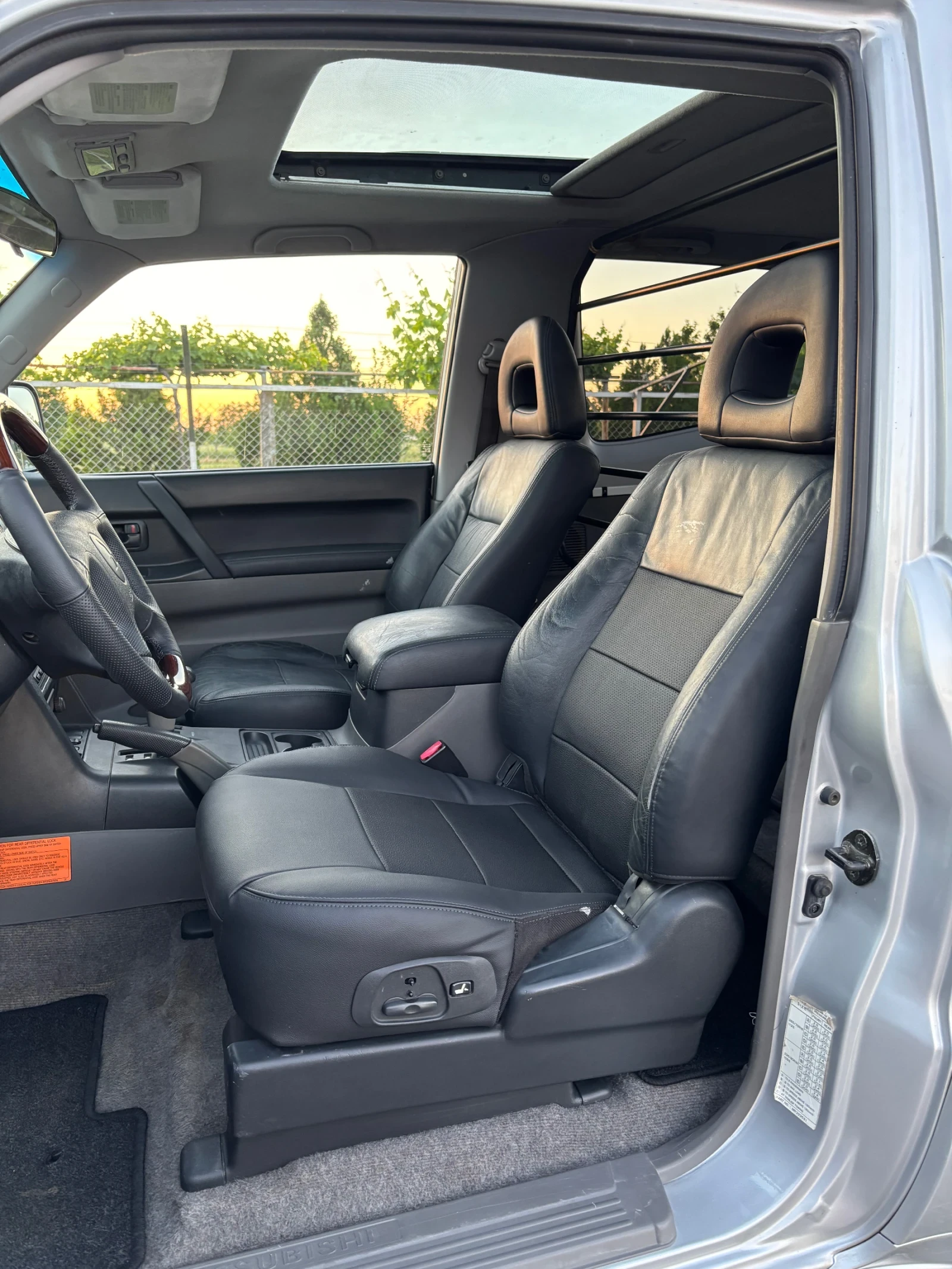 Mitsubishi Pajero, снимка 10 - Автомобили и джипове - 54809620