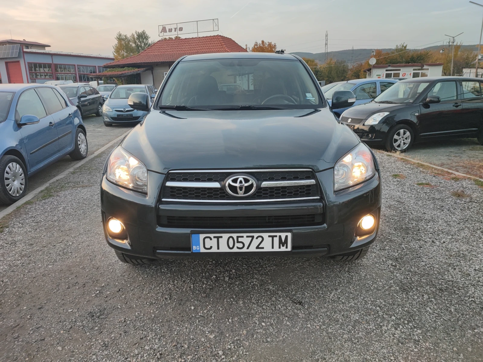 Toyota Rav4 2.2 FACE.LIMITED EDITION, снимка 2 - Автомобили и джипове - 55184281