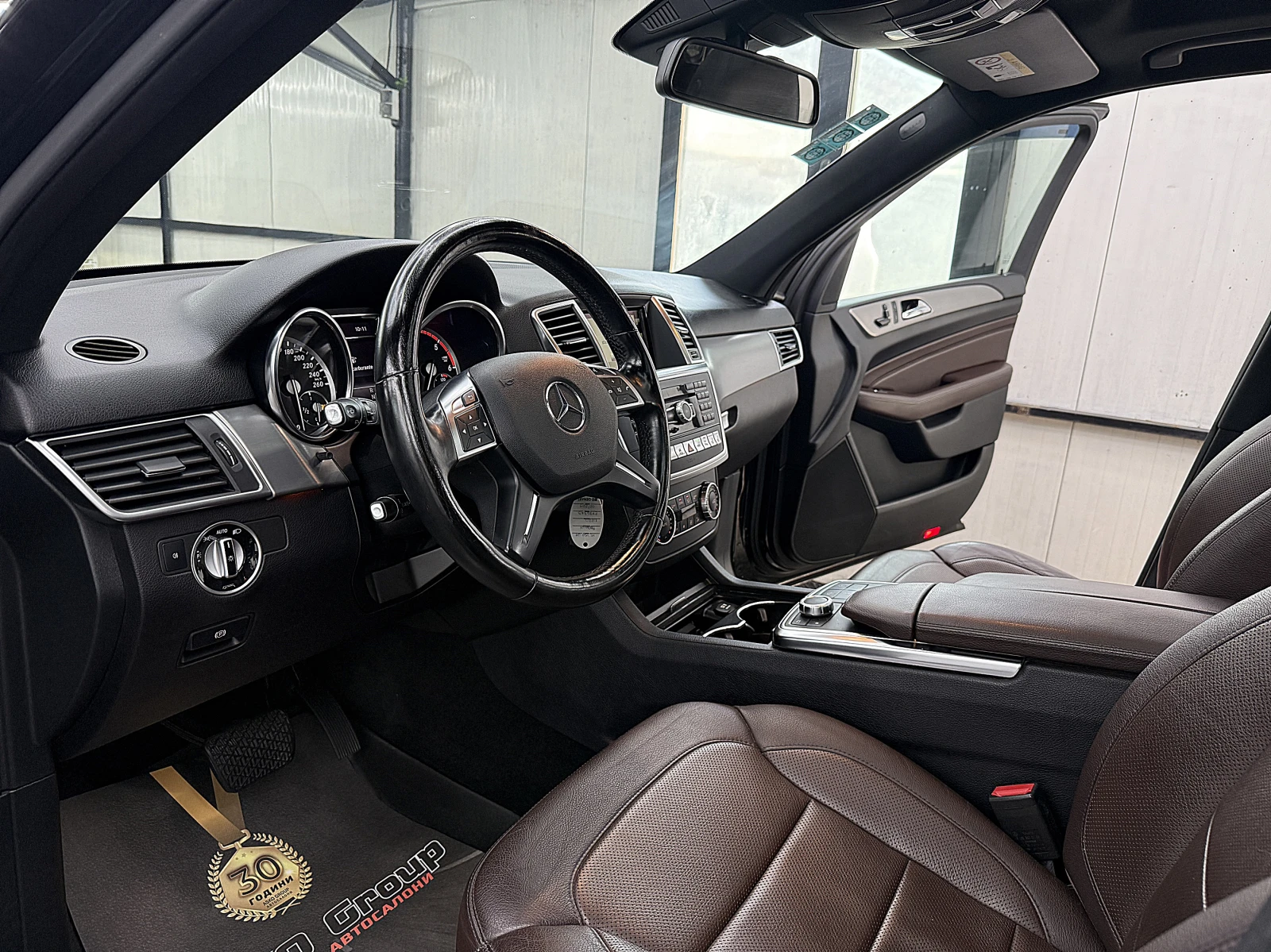 Mercedes-Benz ML 350 AMG/360-Kamera/PANORAMA/ПОДГРЕВ ОБДУХВАНЕ ЛИЗИНГ, снимка 14 - Автомобили и джипове - 55538828