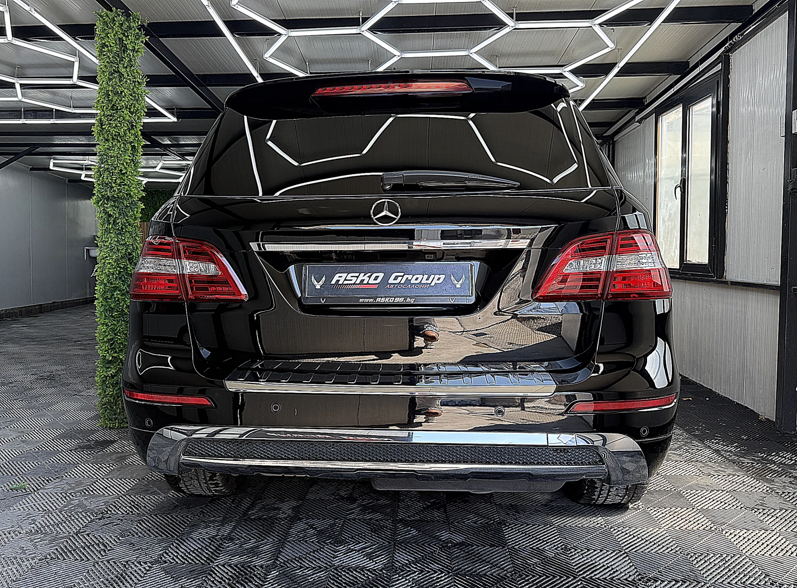 Mercedes-Benz ML 350 AMG/360-Kamera/PANORAMA/ПОДГРЕВ ОБДУХВАНЕ ЛИЗИНГ, снимка 5 - Автомобили и джипове - 55538828