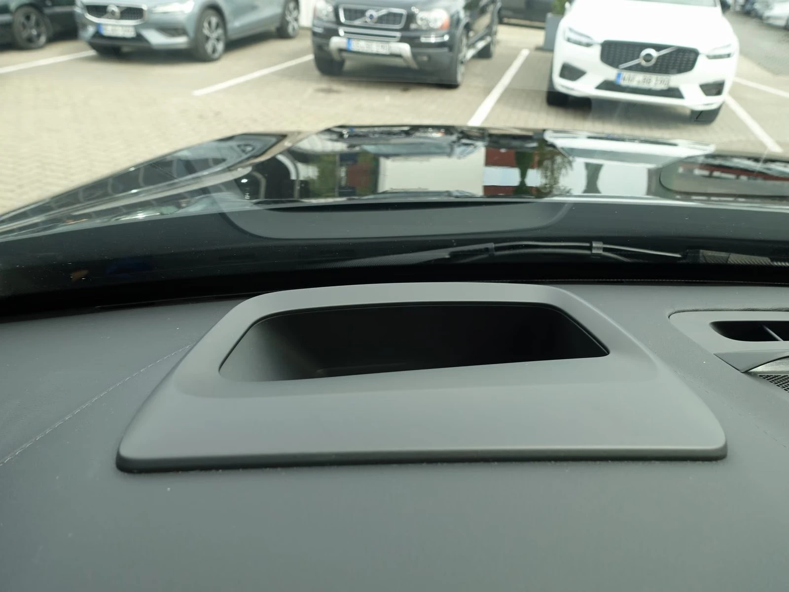 Volvo Xc90 T8 AWD Plus Bright FourC 7seats, снимка 12 - Автомобили и джипове - 55845361