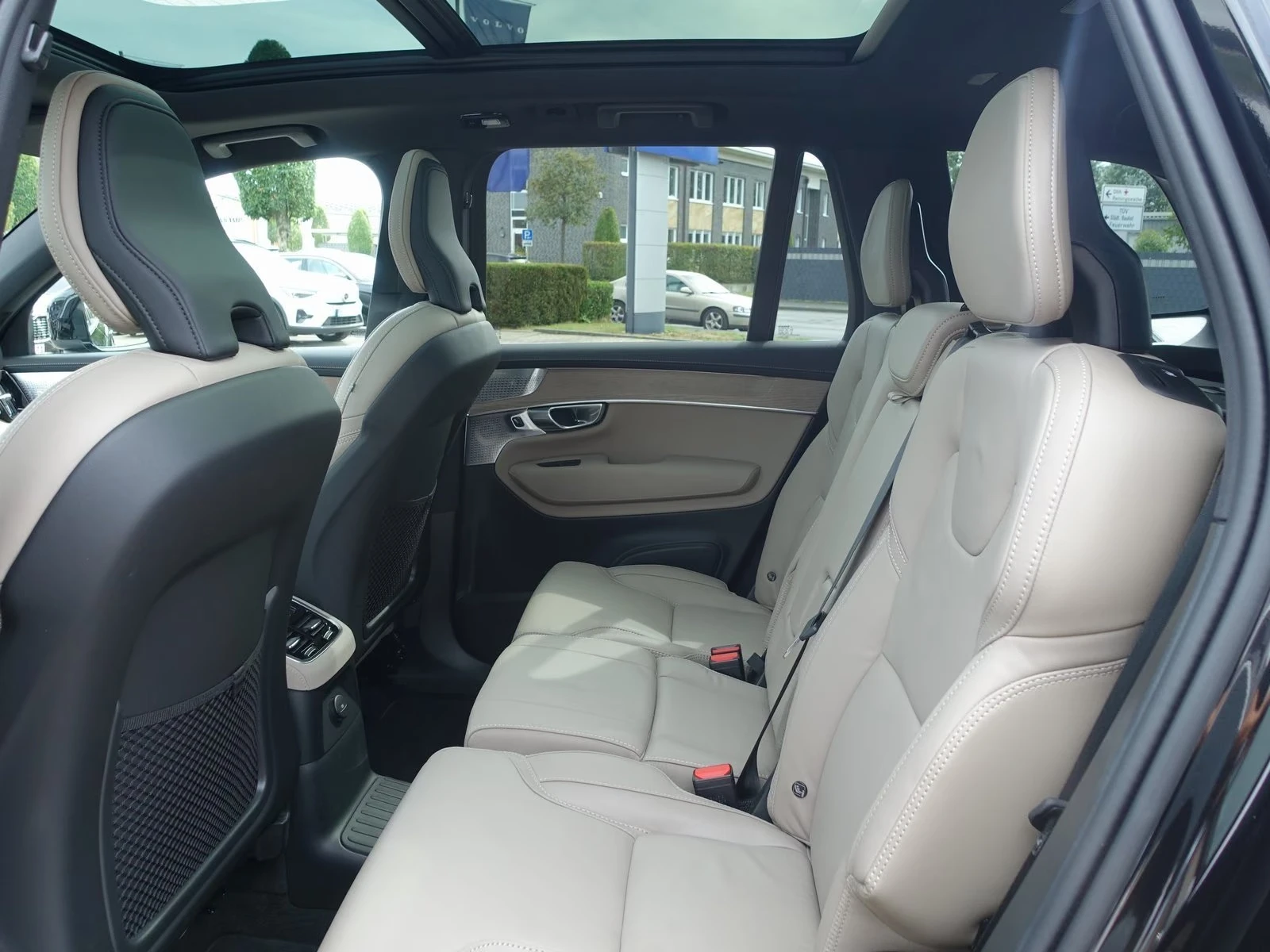 Volvo Xc90 T8 AWD Plus Bright FourC 7seats, снимка 14 - Автомобили и джипове - 55845361