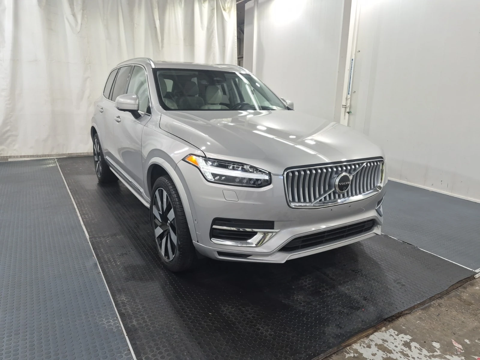 Volvo Xc90  ULTIMATE /  Plug-In Hybrid / DIS / 360 / MEMORY , снимка 2 - Автомобили и джипове - 56073348