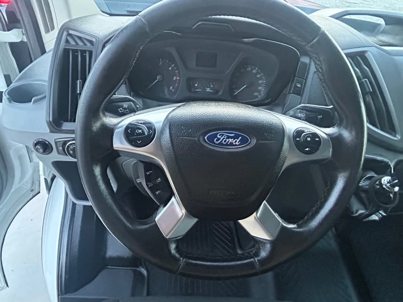 Ford Transit 2.0TDI 166 hp 2017, снимка 9 - Бусове и автобуси - 52068114