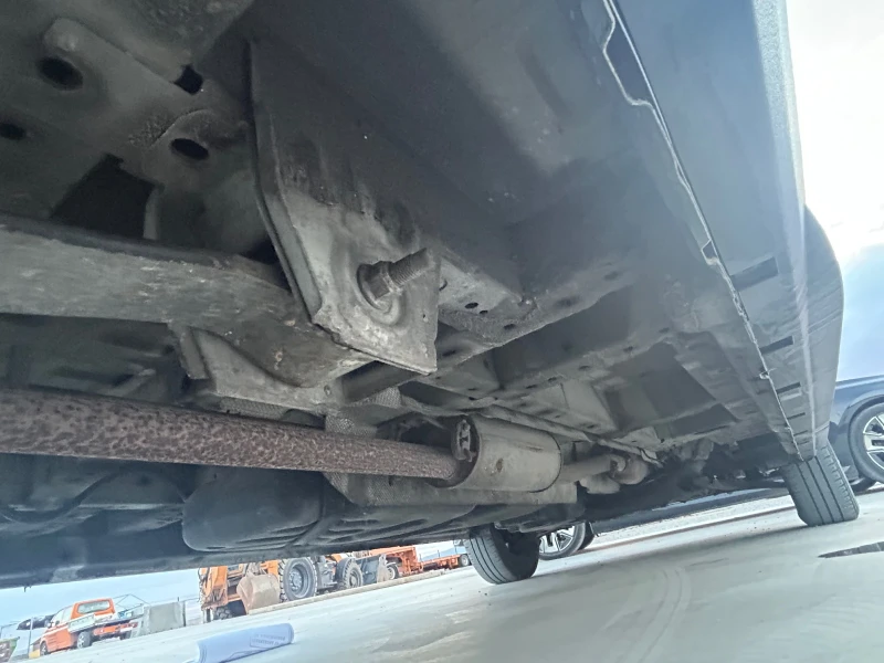 Ford Transit 2.0TDI 166 hp 2017, снимка 16 - Бусове и автобуси - 52068114