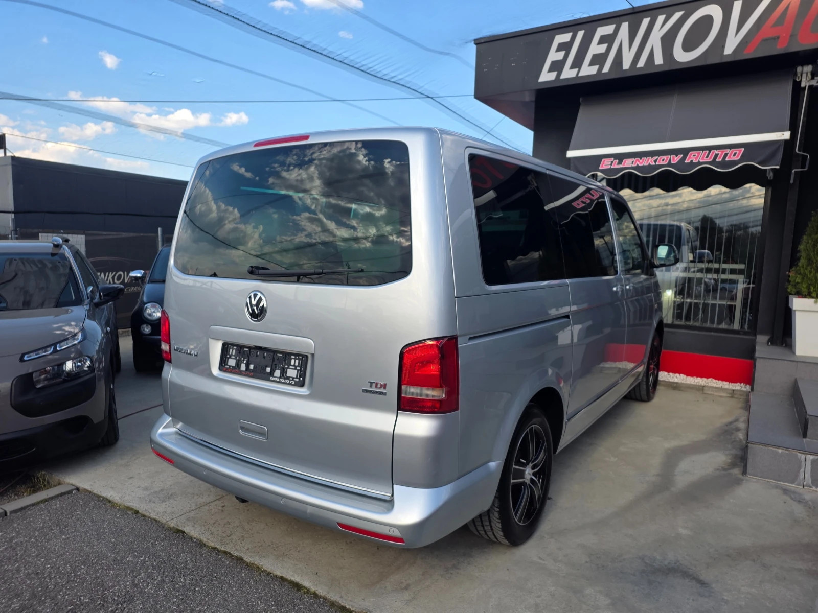 VW Multivan, снимка 8 - Бусове и автобуси - 54457404