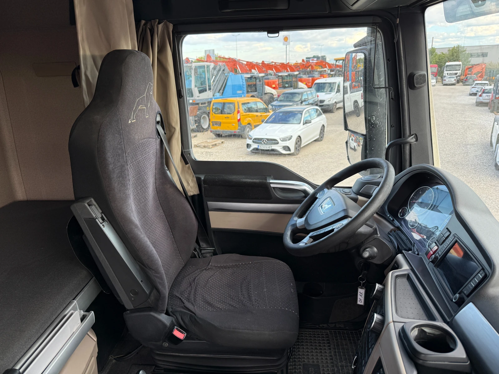 Man Tgx 18.460 ХИДРАВЛИЧНА ПОМПА, снимка 13 - Камиони - 56199823