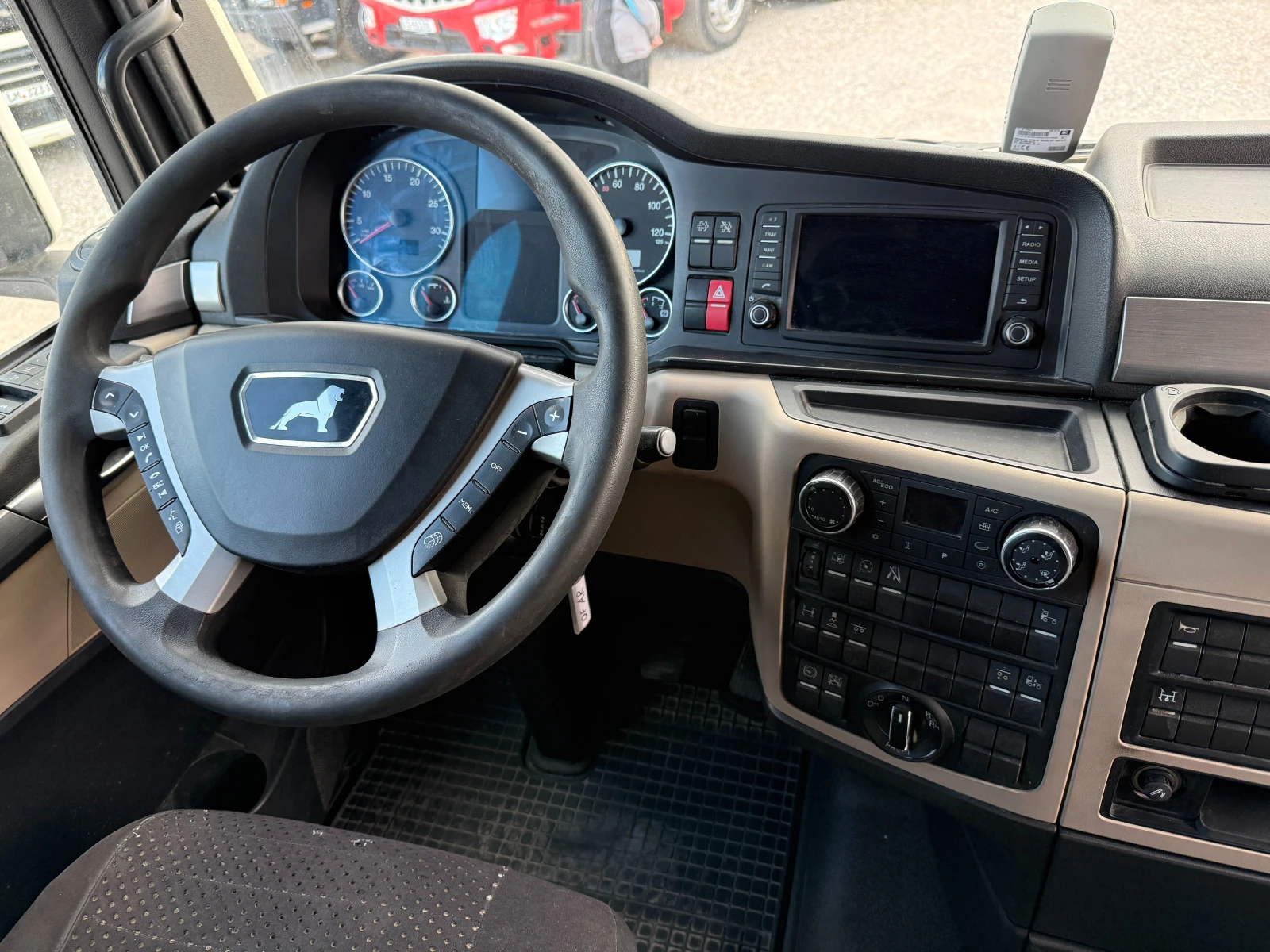 Man Tgx 18.460 ХИДРАВЛИЧНА ПОМПА, снимка 14 - Камиони - 56199823