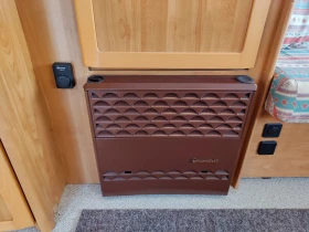 Каравана HYMER / ERIBA Nova 390 Бойлер Тента 770кг. | Auto.bg — изображение 15