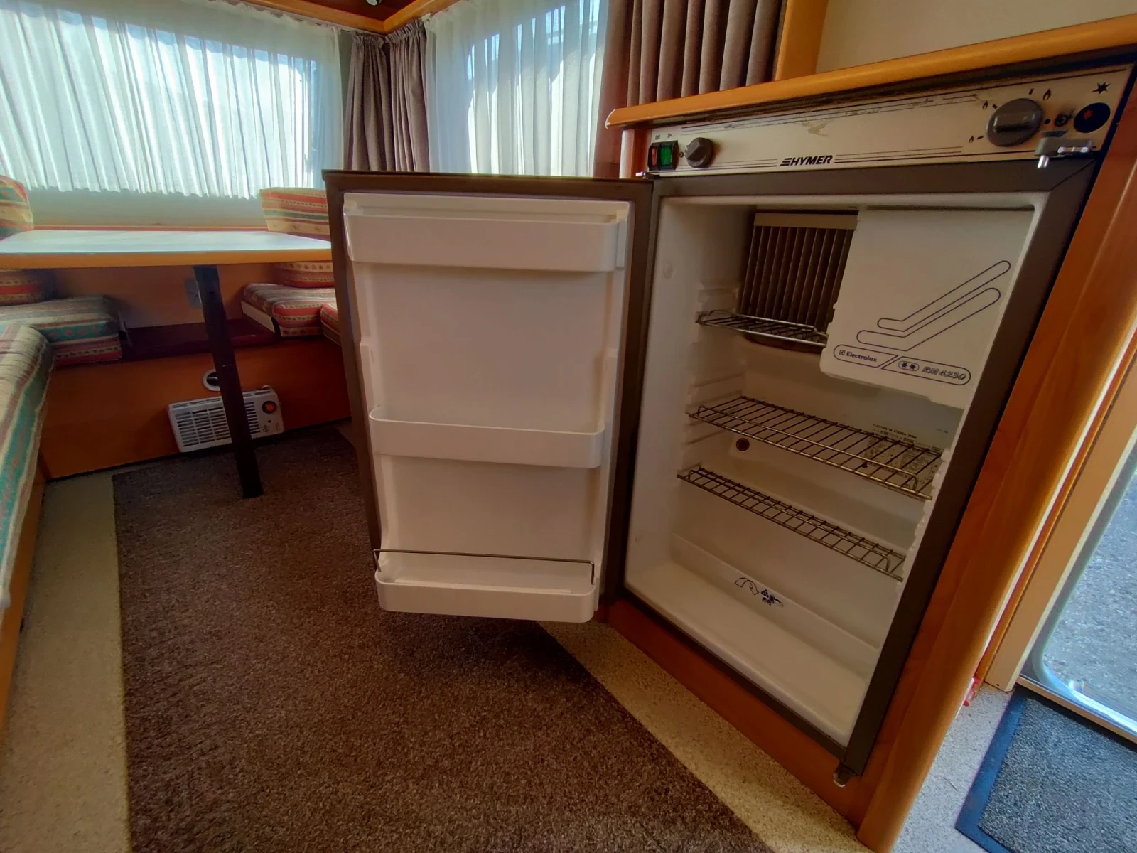 �������� HYMER / ERIBA Nova 390 ������ ����� 770��. | Mobile.bg � ����������� 12