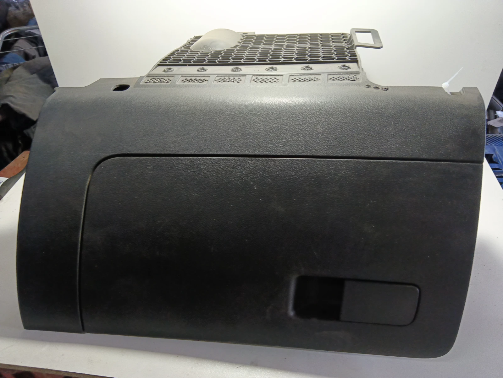 жабка пасажеркска 5JB857097D 5JB857097E Skoda Rapid