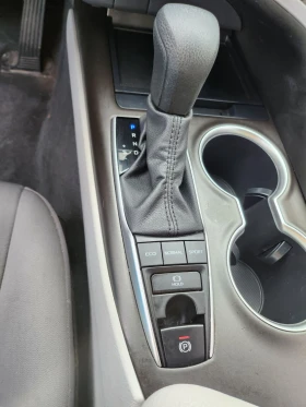 Toyota Camry 2.5 Luxury Edition, 4X4, снимка 8