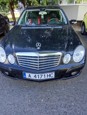  Mercedes-Benz E 220