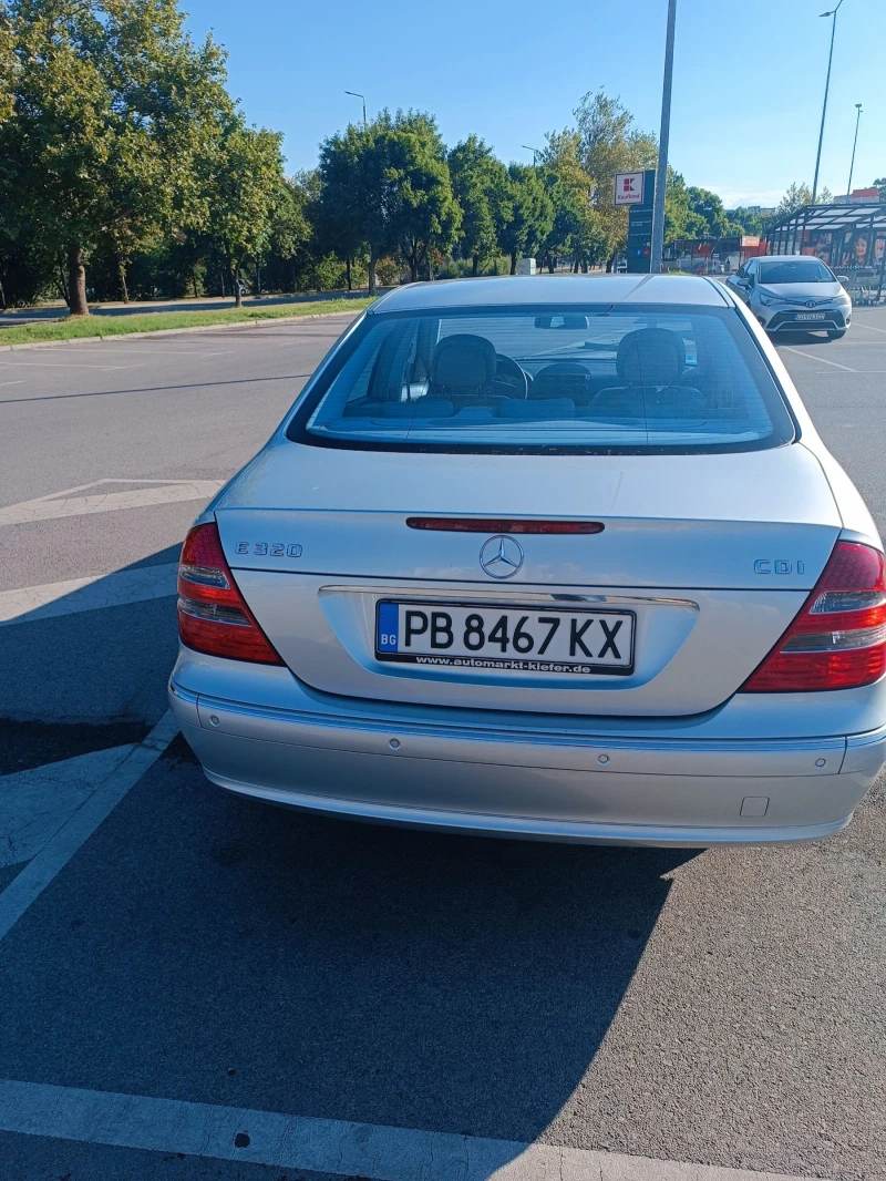 Mercedes-Benz E 320 320, снимка 4 - Автомобили и джипове - 48018635