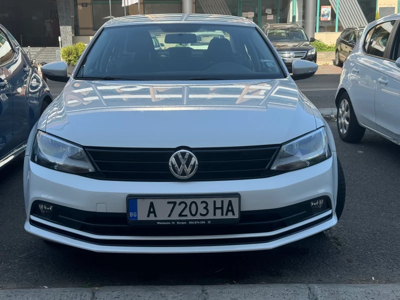 VW Jetta 2.0 TDI, снимка 1 - Автомобили и джипове - 48381618