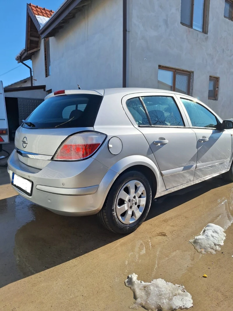 Opel Astra, снимка 2 - Автомобили и джипове - 48727715