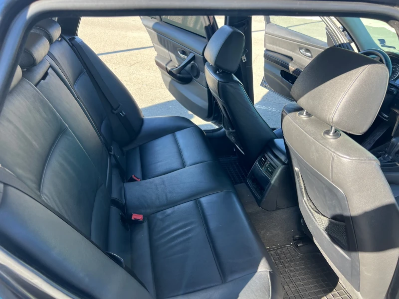 BMW 330, снимка 11 - Автомобили и джипове - 52163761