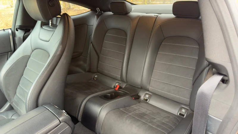 Mercedes-Benz C 220 4MATIC, снимка 9 - Автомобили и джипове - 52320370