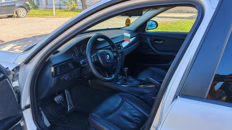 BMW 320, снимка 8 - Автомобили и джипове - 52698597