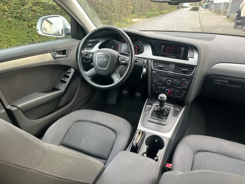 Audi A4 1.8 бензин 160 к.с, Комби, Отлично състояние , снимка 9 - Автомобили и джипове - 52820748