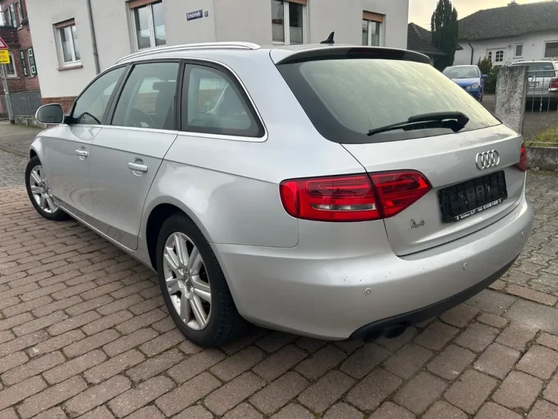 Audi A4 1.8 бензин 160 к.с, Комби, Отлично състояние , снимка 5 - Автомобили и джипове - 52820748