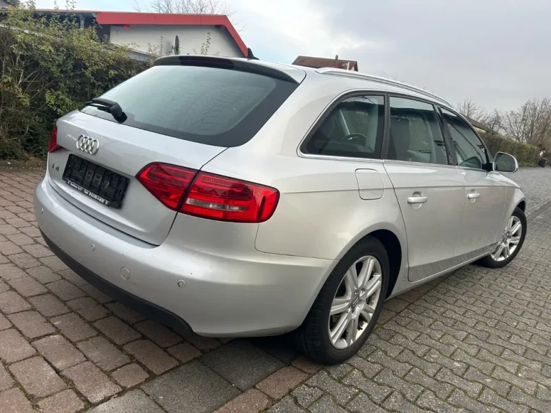 Audi A4 1.8 бензин 160 к.с, Комби, Отлично състояние , снимка 6 - Автомобили и джипове - 52820748