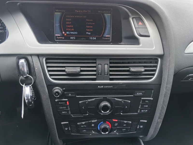 Audi A4 1.8 бензин 160 к.с, Комби, Отлично състояние , снимка 12 - Автомобили и джипове - 52820748