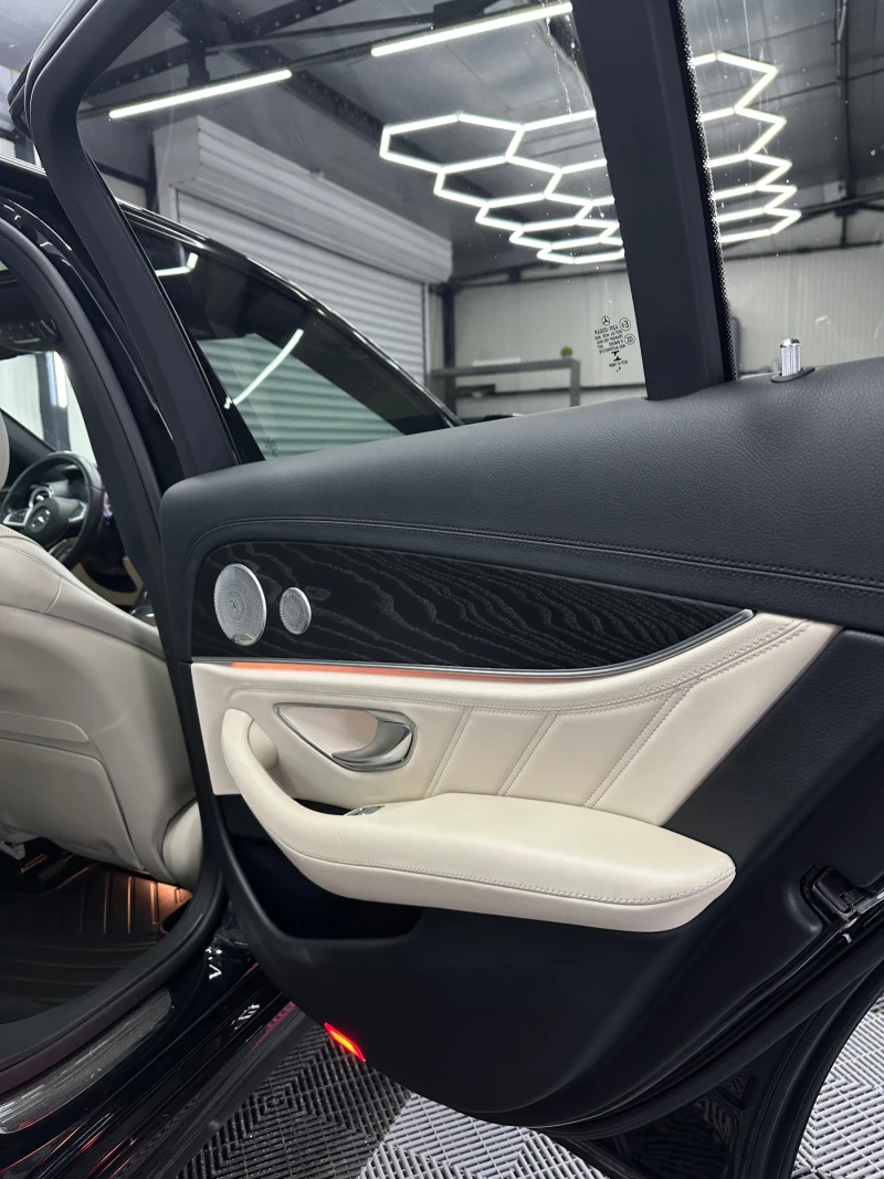 Mercedes-Benz E 43 AMG, снимка 16 - Автомобили и джипове - 53053474