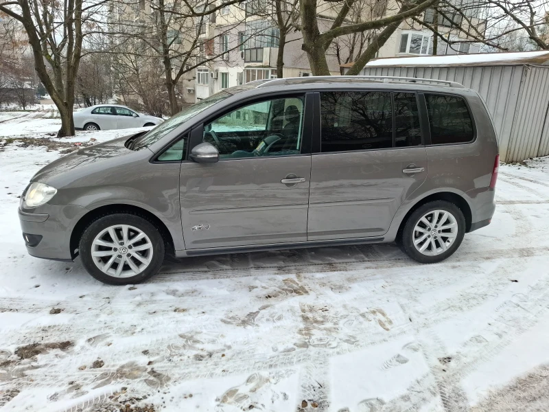 VW Touran Facelift , снимка 7 - Автомобили и джипове - 53308328