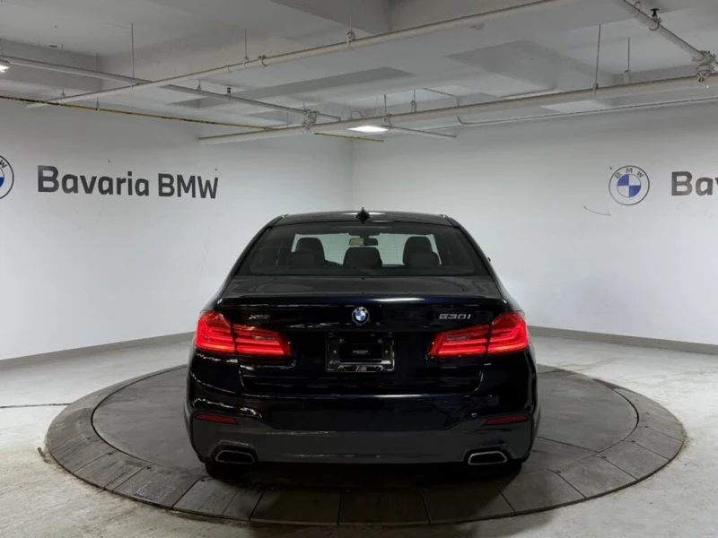 BMW 530 M-Package * CARFAX * АвтоКредит * (ЦЕНА ДО БГ), снимка 4 - Автомобили и джипове - 53471984