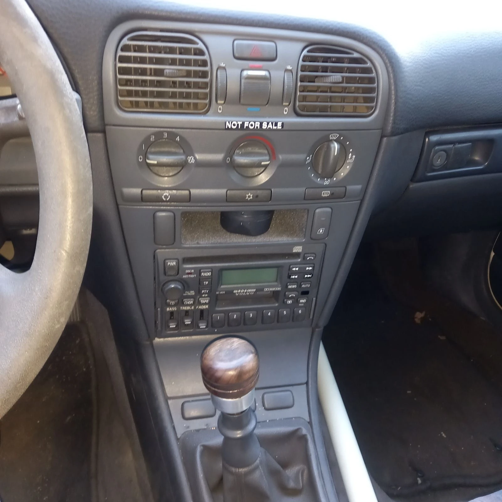 Volvo V40 1.9 - изображение 9