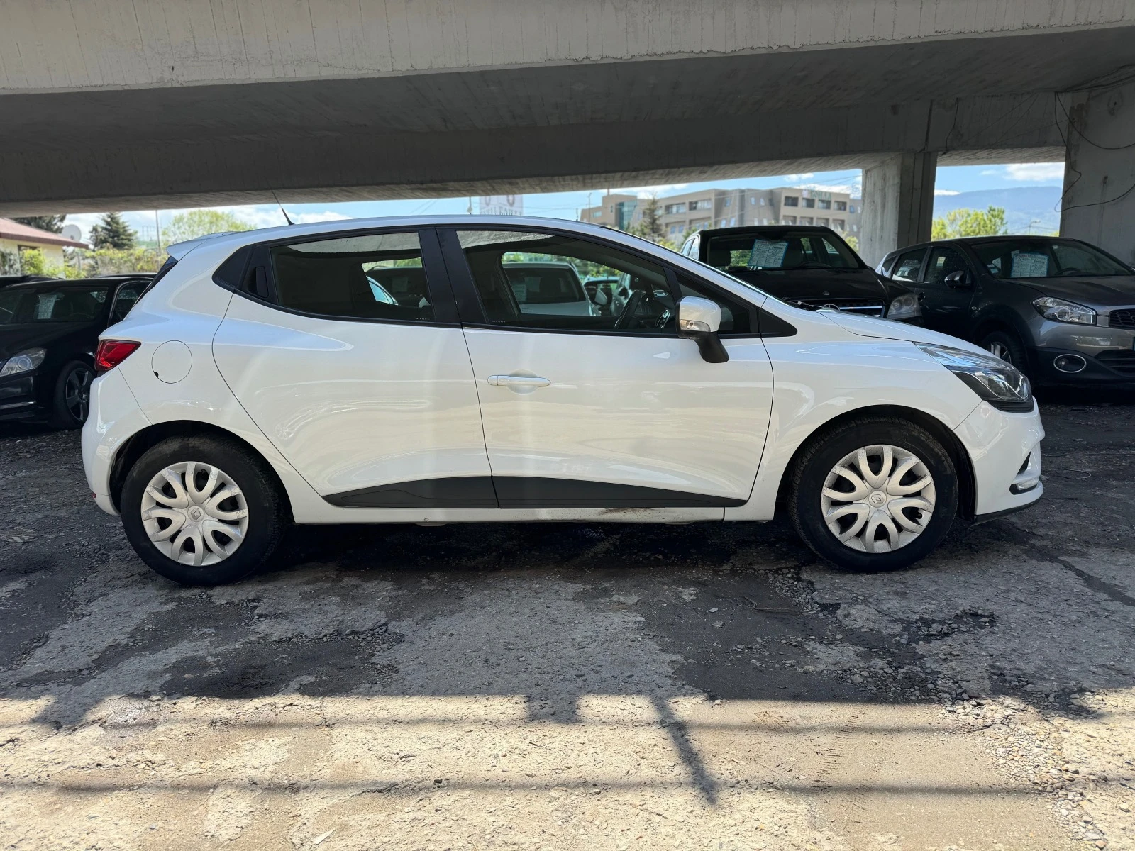 Renault Clio 1.5dCI-90-NAVI-2018 - изображение 3