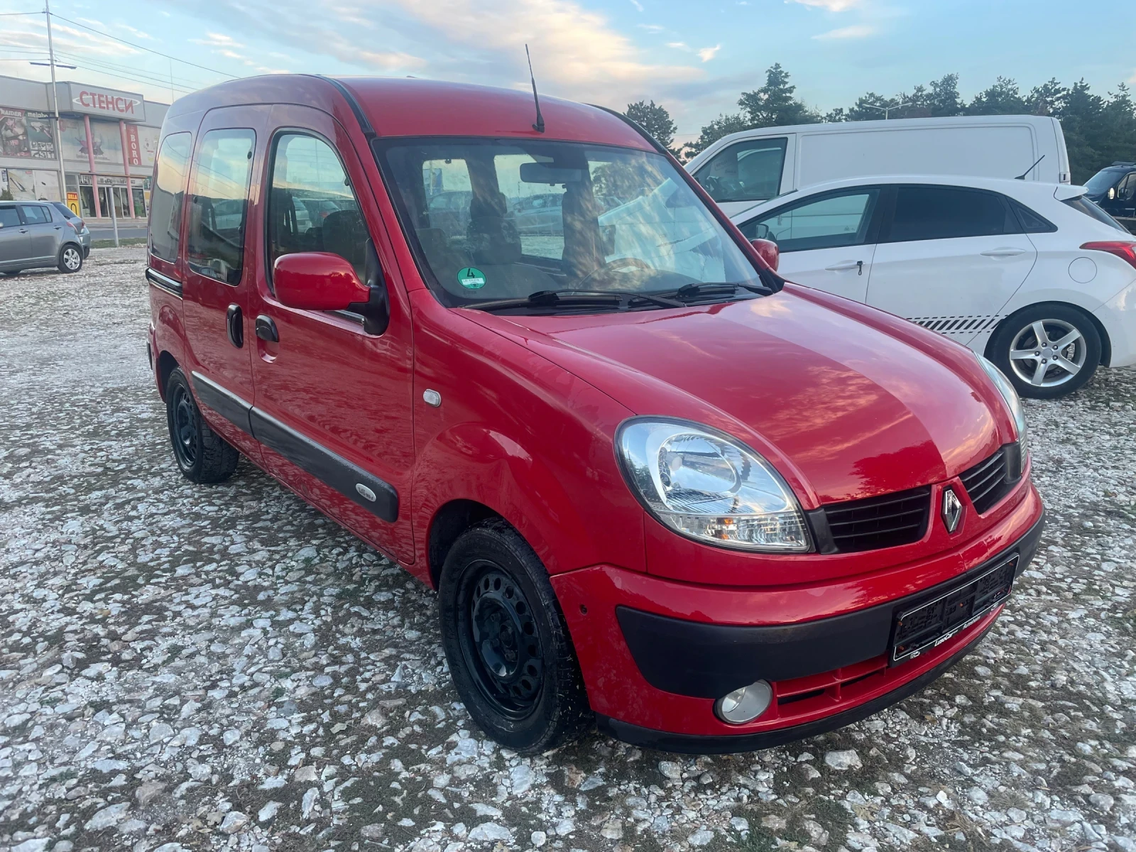 Renault Kangoo 1.6i Facelift - изображение 3