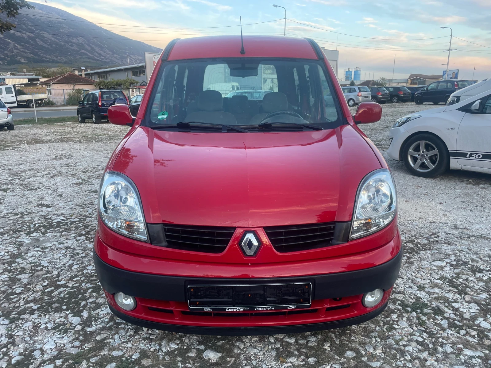 Renault Kangoo 1.6i Facelift - изображение 2