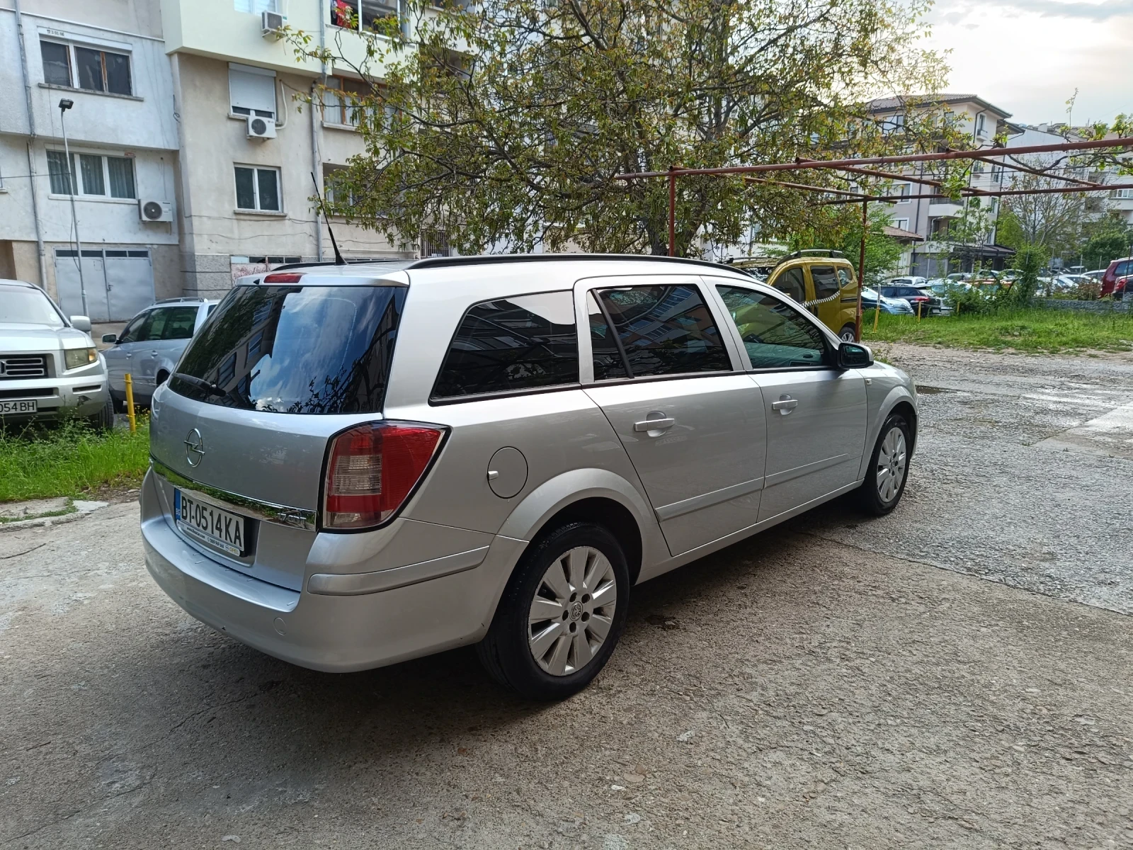 Opel Astra 1.7 cdti ISUZU - изображение 4