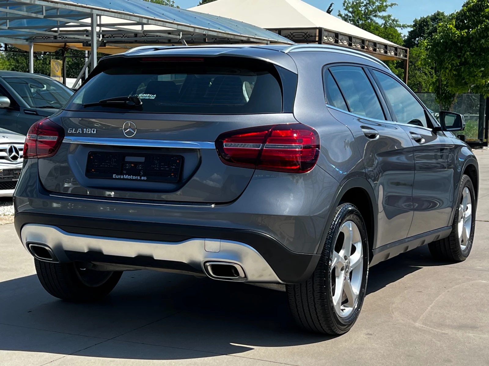 Mercedes-Benz GLA 180 SPORT, FACELIFT, AUT, NAVI+ CAMERA-КАТО НОВ!!! - изображение 5