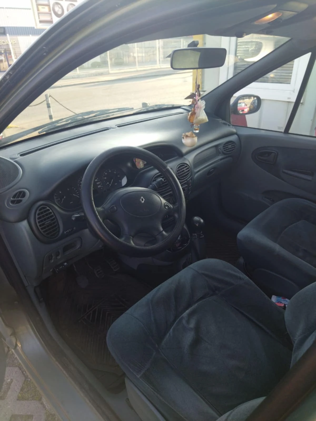 Renault Scenic  - изображение 6