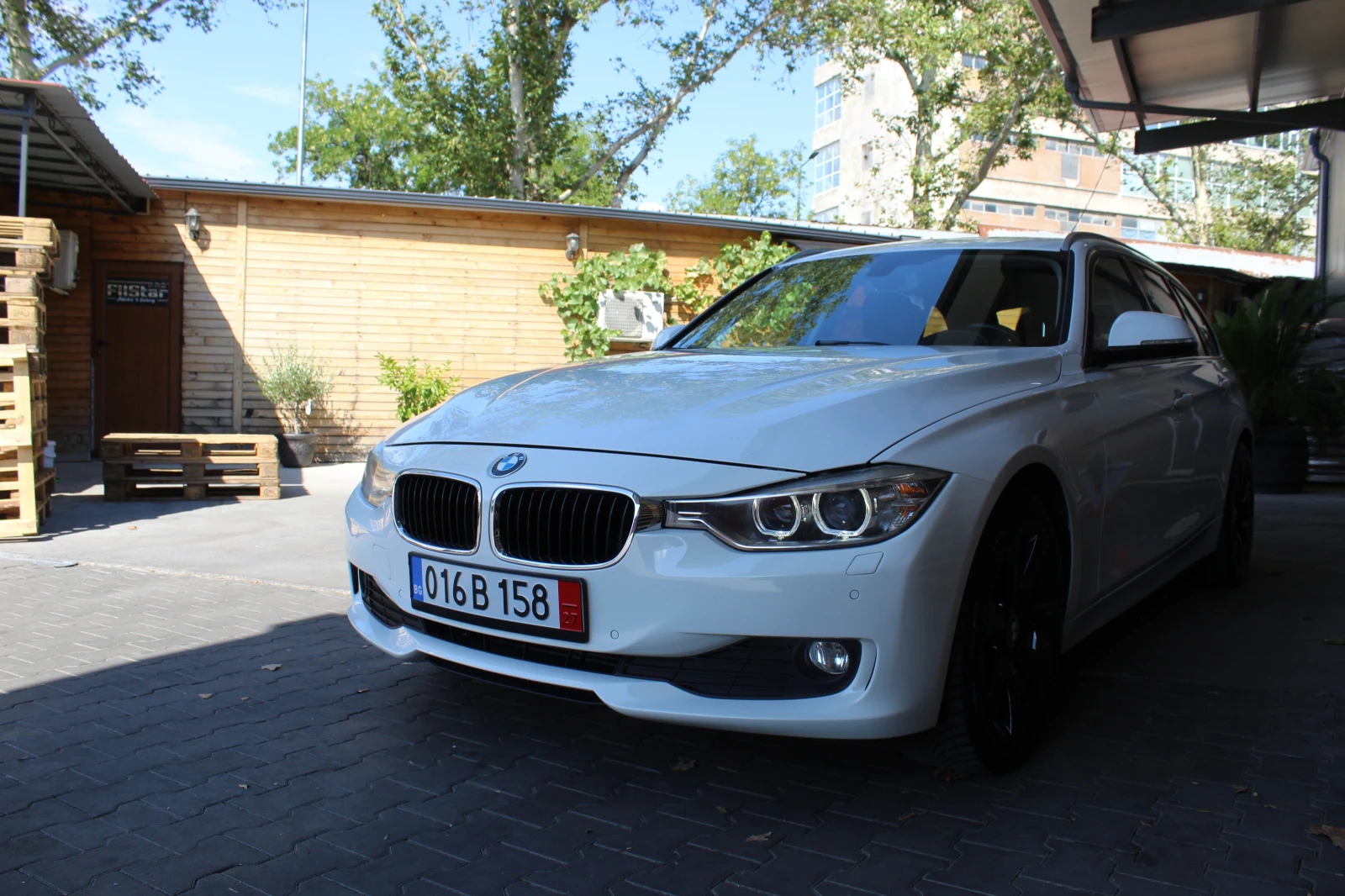 BMW 320  D АВТОМАТИК реални километри  - изображение 2