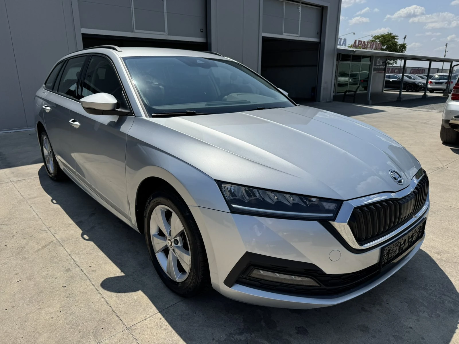 Skoda Octavia 2.0* 116* 6ск* 145хл.км* VIRTUAL* НАВИ* DISTRONIC - изображение 7