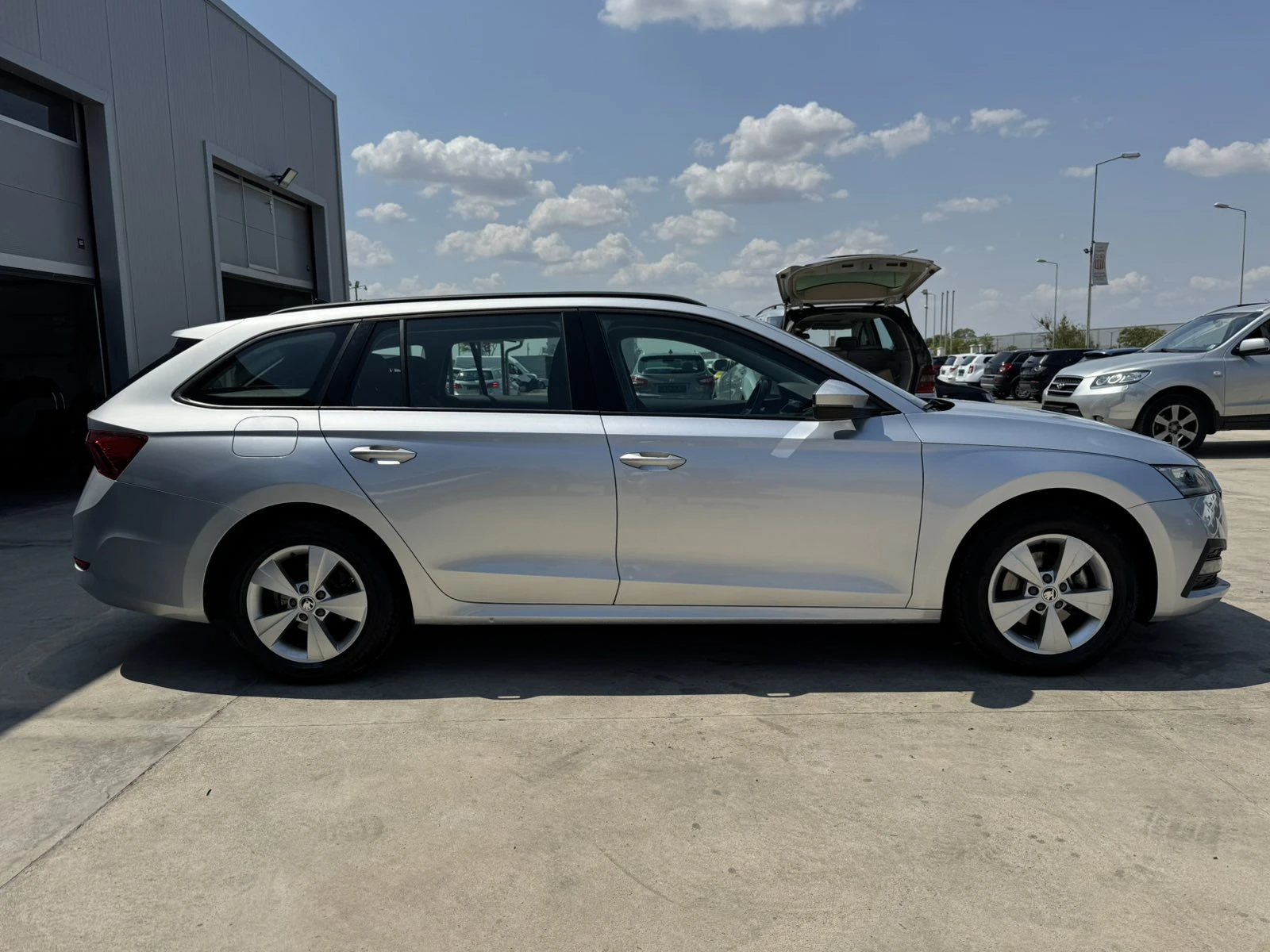 Skoda Octavia 2.0* 116* 6ск* 145хл.км* VIRTUAL* НАВИ* DISTRONIC - изображение 6