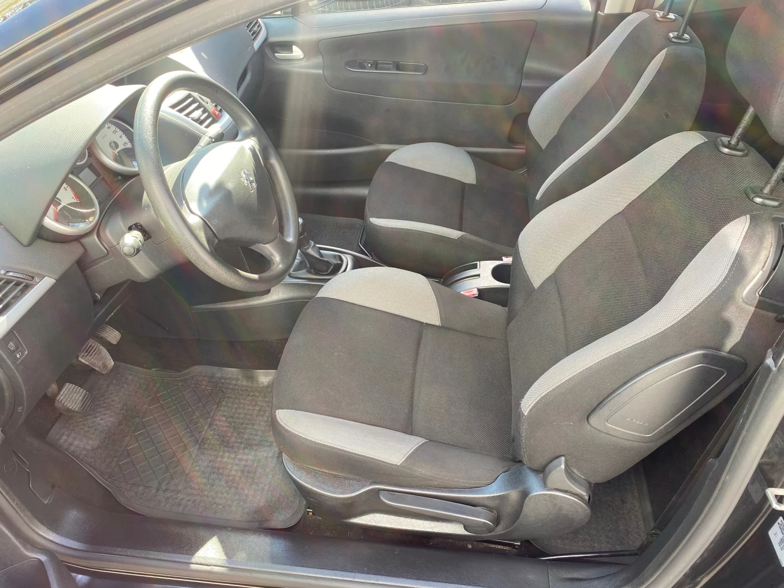 Peugeot 207 1.4 i clima - изображение 5
