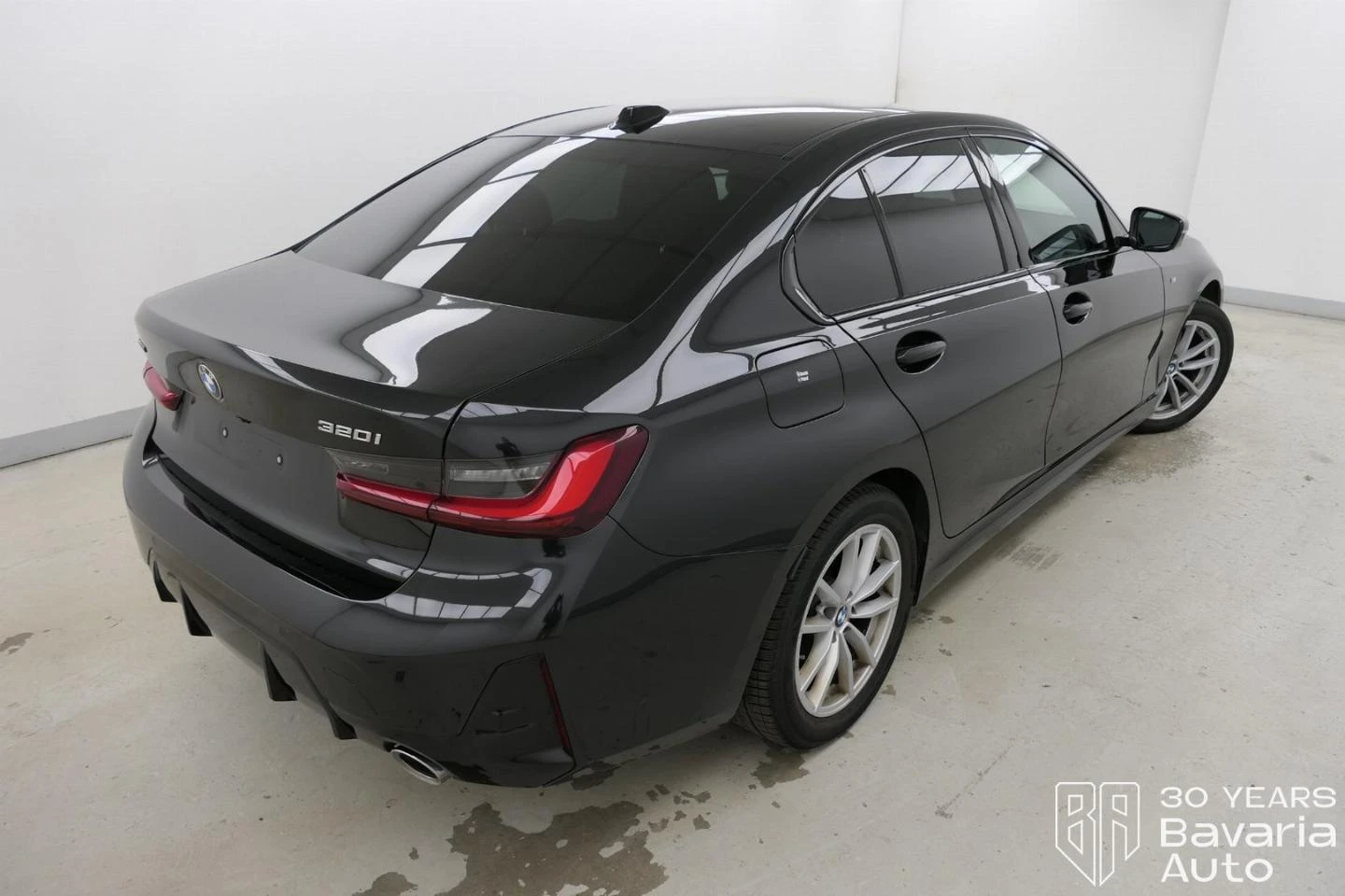 BMW 320 i xDrive M Sport Paket - изображение 3