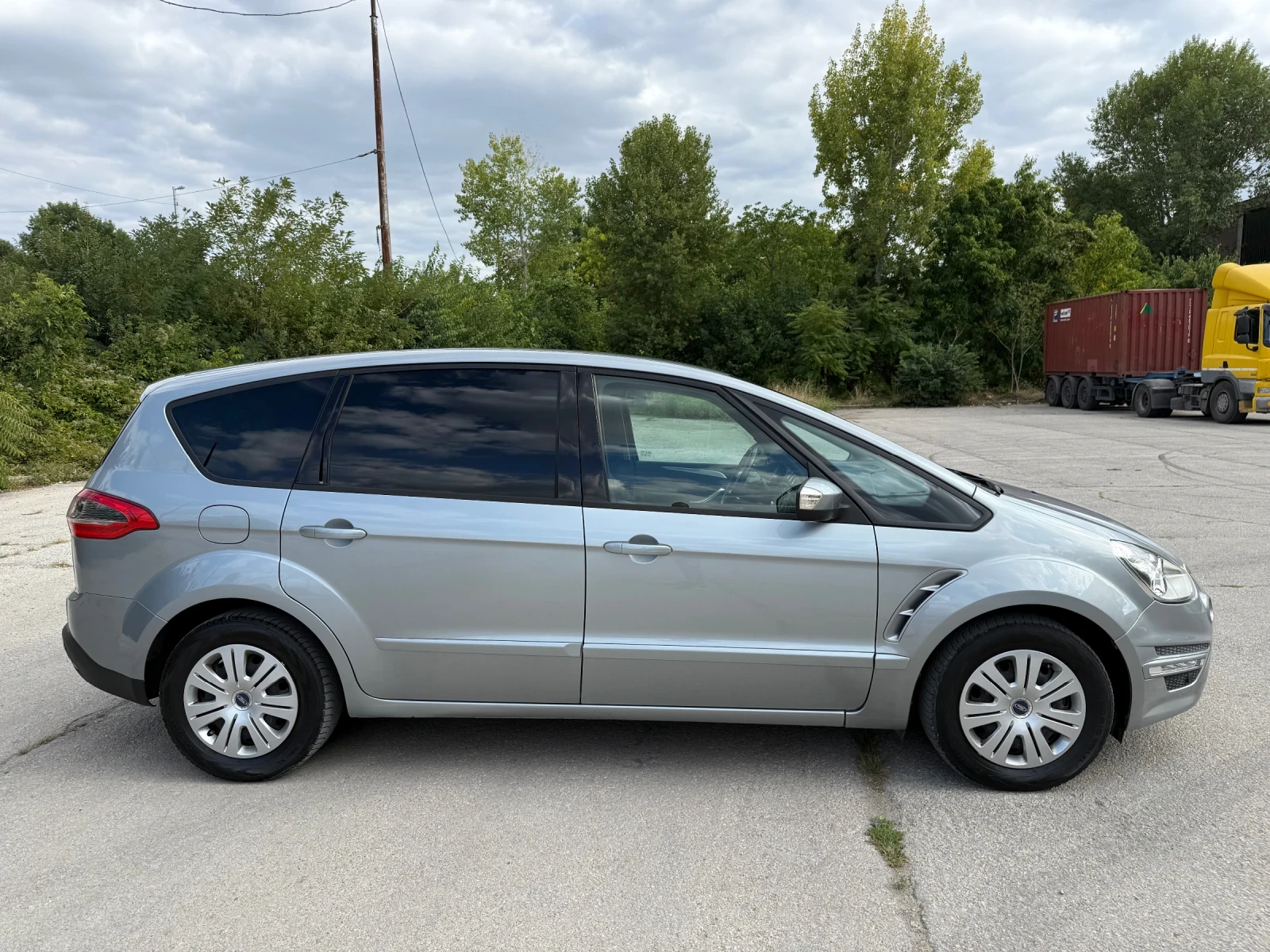 Ford S-Max 1.6 SCTi / 7 МЕСТА - изображение 3