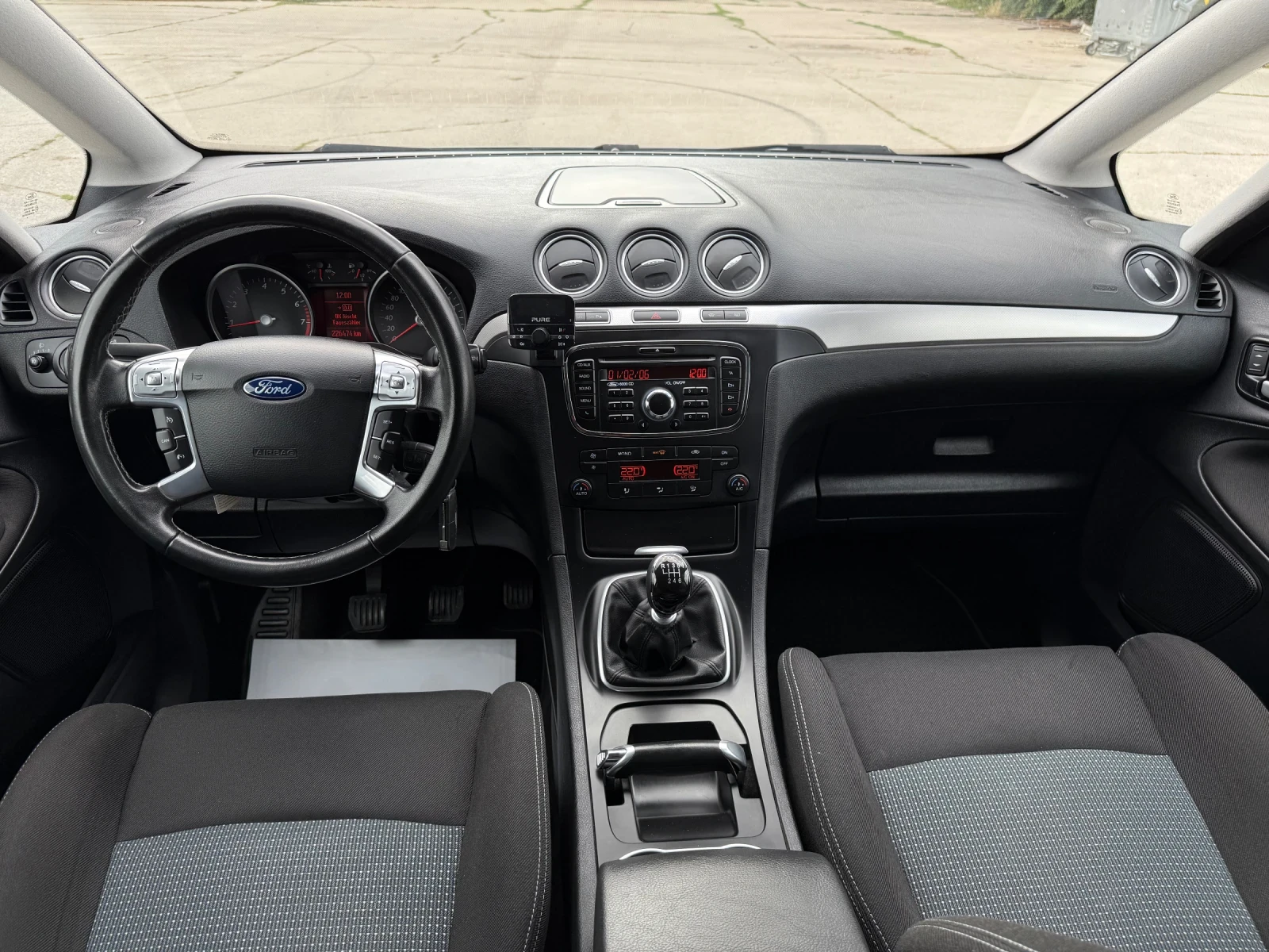 Ford S-Max 1.6 SCTi / 7 МЕСТА - изображение 8