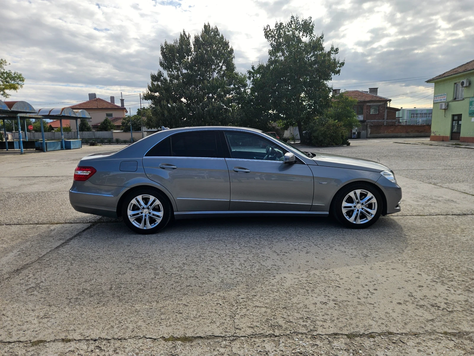 Mercedes-Benz E 350 Avantgarde - изображение 8