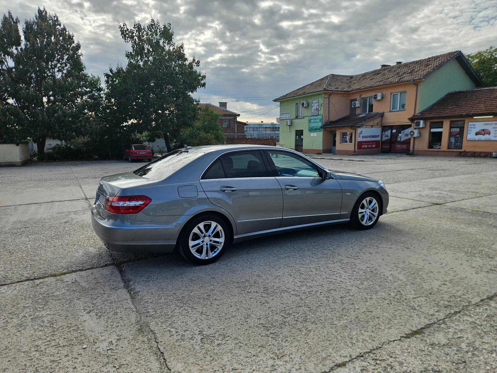 Mercedes-Benz E 350 Avantgarde - изображение 7